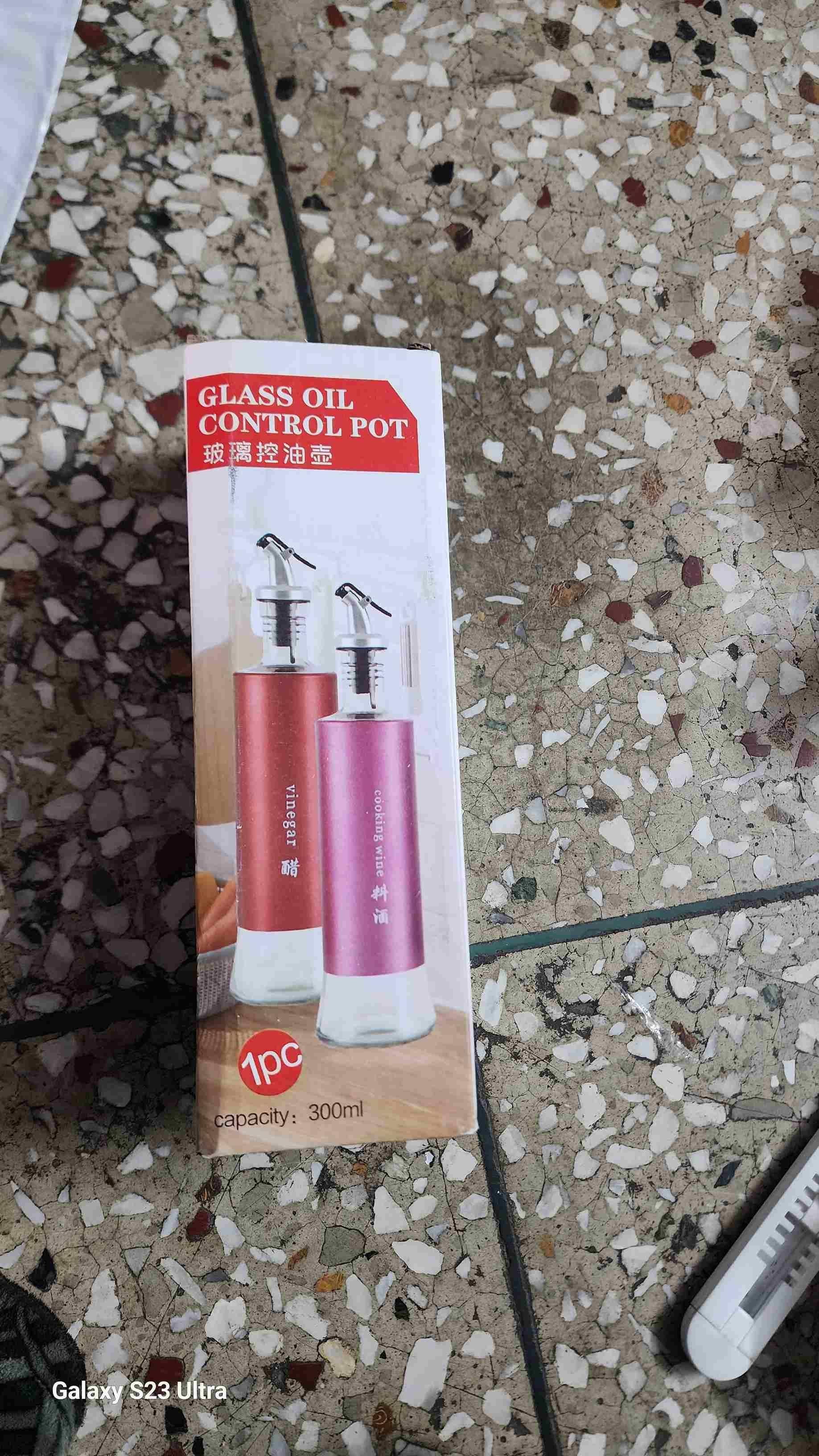 Oil Dispenser Bottle Automatic Opening and Closing Oil Pot